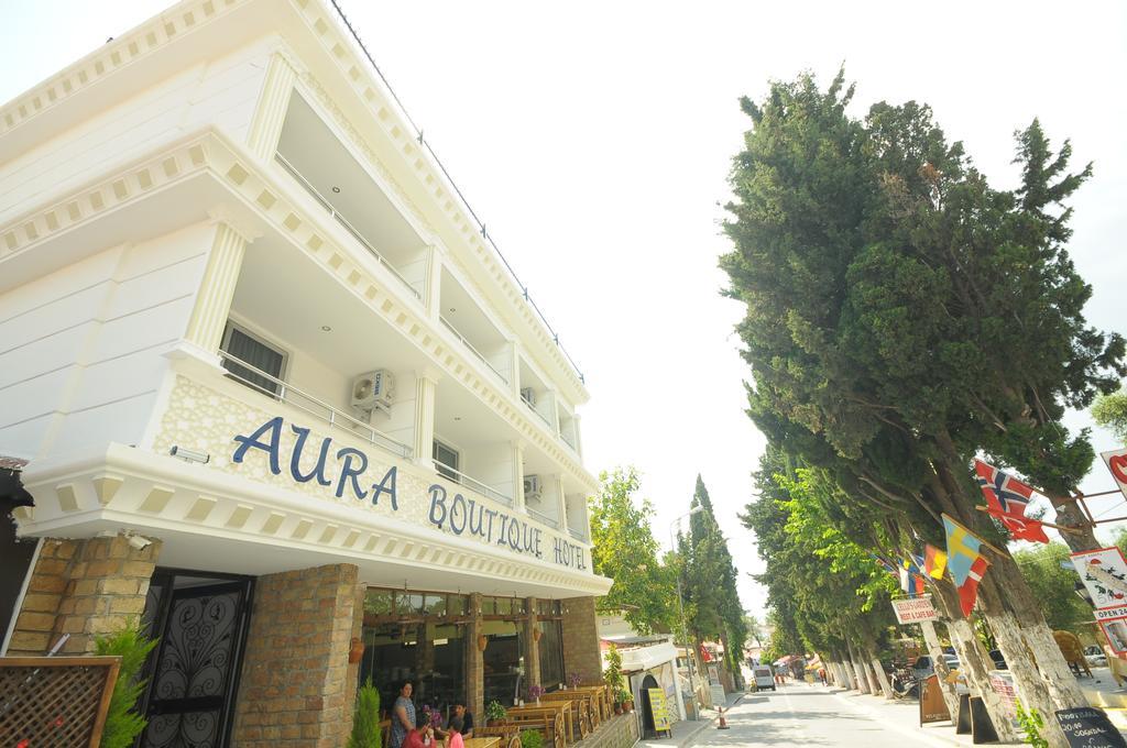 Aura Hotel Side Exterior foto